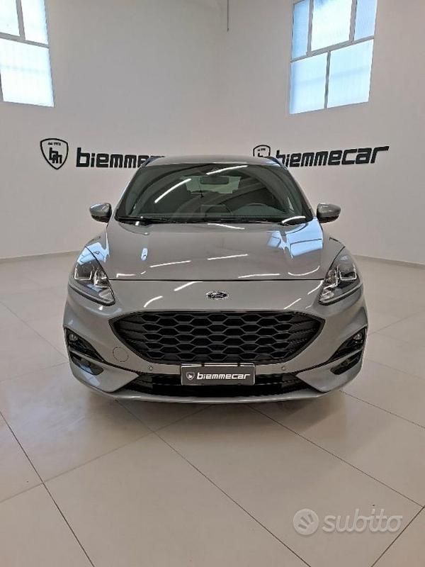Usata Ford Kuga ST-Line 120 CV (88 kW) 2023 Grigio SUV
