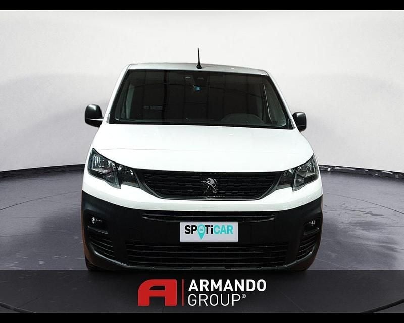 Gebraucht Peugeot Partner Premium 131 PS (96 kW) 2021 Weiß Van / Kleinbus