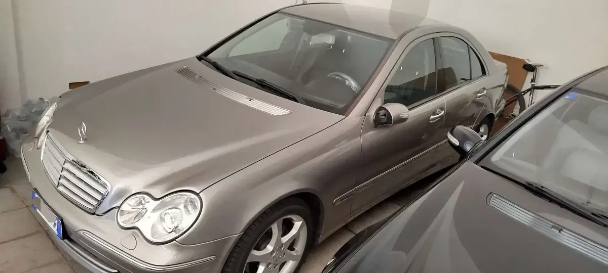 Usata Mercedes C220 Elegance 150 CV (110 kW) 2006 Berlina