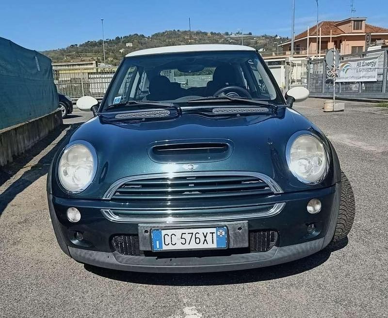 Usata Mini Cooper S 163 CV (119 kW) 2002 Verde Utilitaria