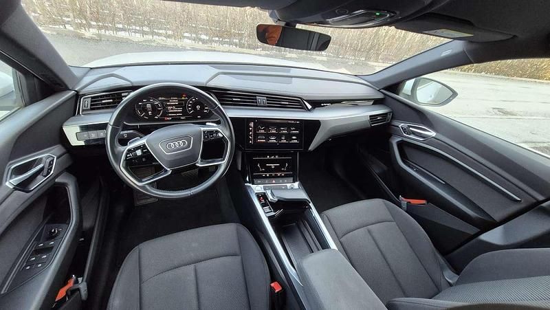 Usata Audi e-tron Ambiente 264 kW (360 CV) 2019 Bianco SUV