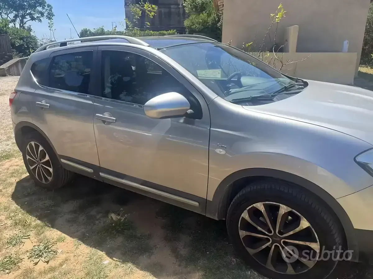 Usata Nissan Qashqai 110 CV (80 kW) 2011 Grigio SUV