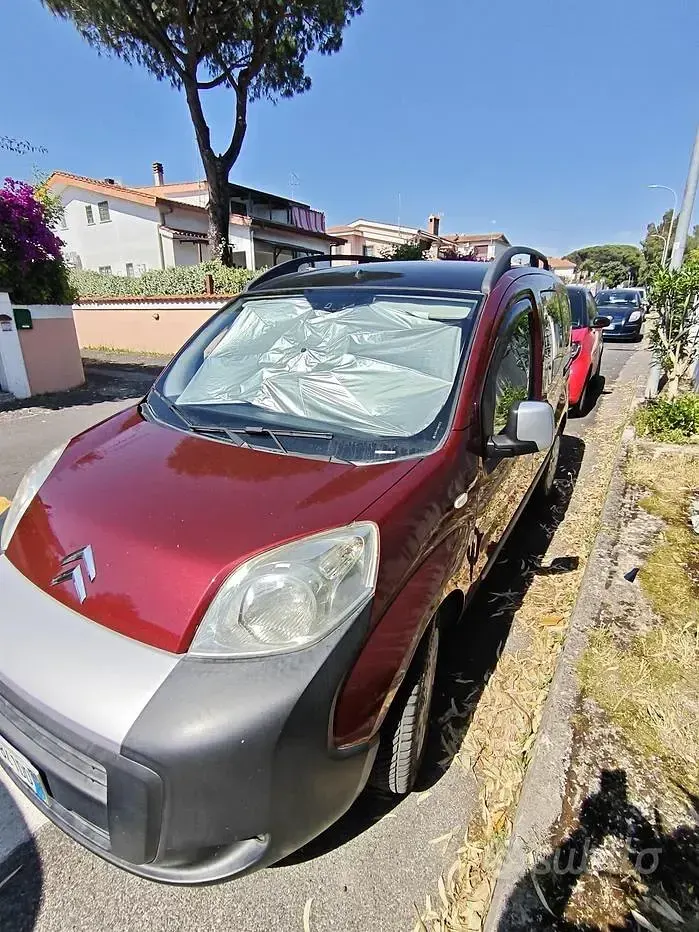 Usata Citroën Nemo SELECTION 75 CV (55 kW) 2011 Rosso Monovolume