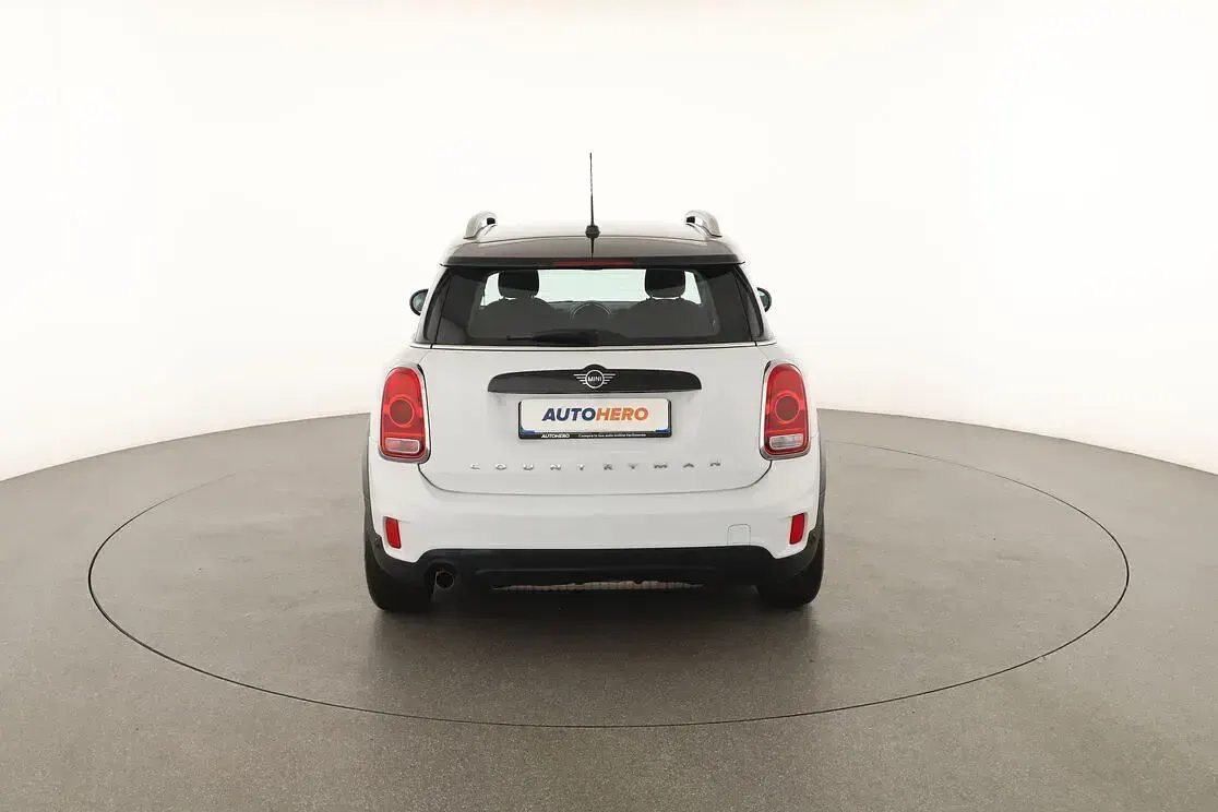 Usata Mini One Countryman 102 CV (75 kW) 2020 Bianco SUV