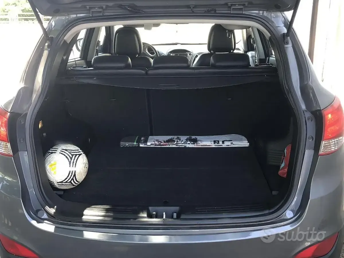 Usata Hyundai ix35 115 CV (84 kW) 2012 Grigio SUV