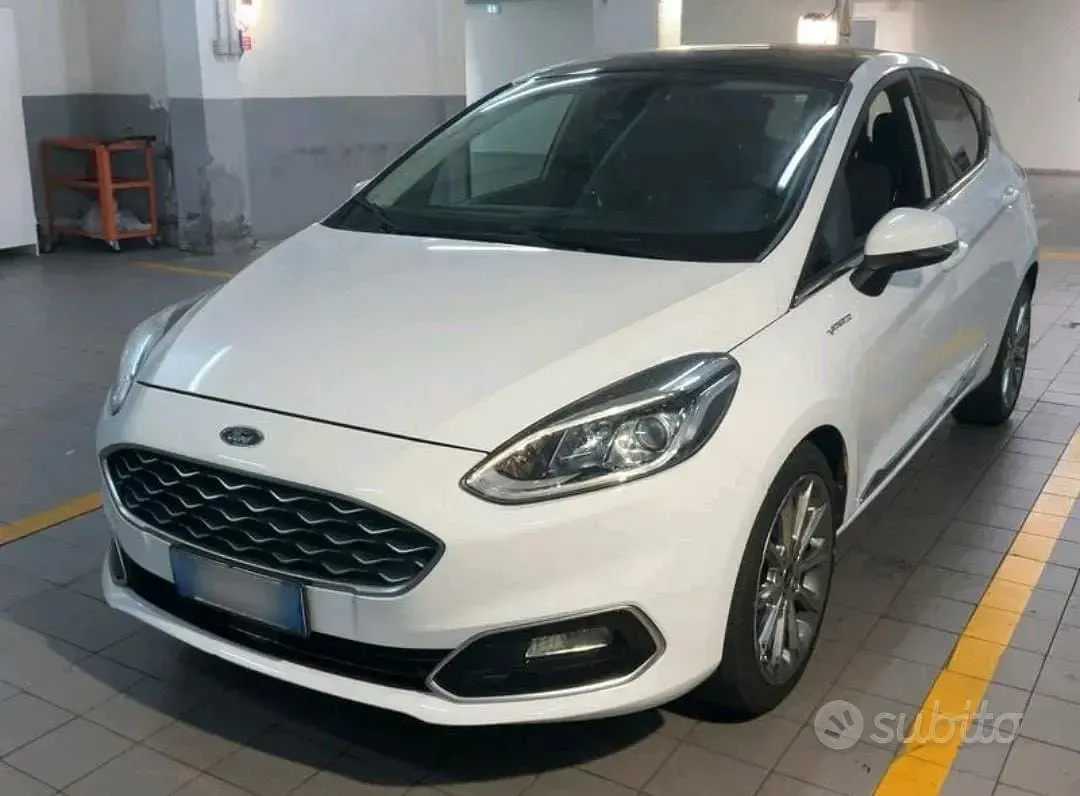 Usata Ford Fiesta 100 CV (73 kW) 2018 Bianco Utilitaria
