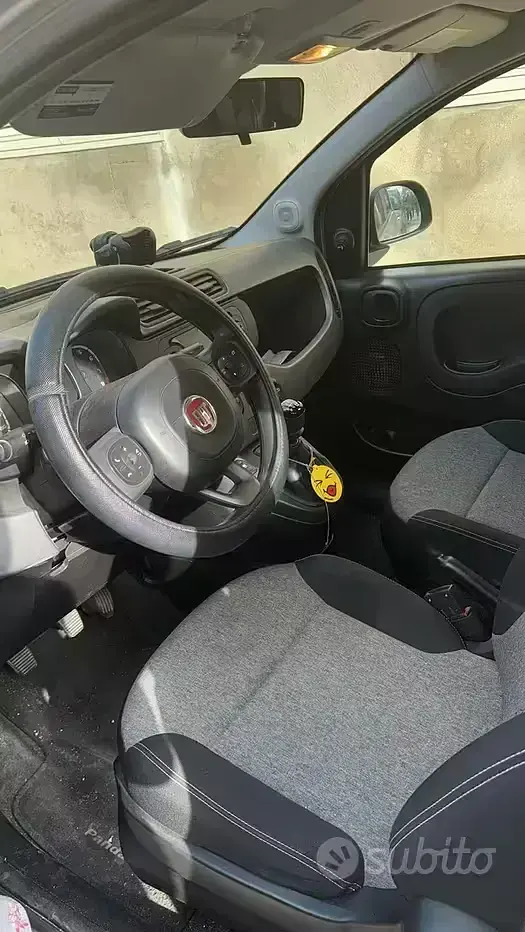 Usata Fiat Panda 54 CV (39 kW) 2020 Grigio Utilitaria