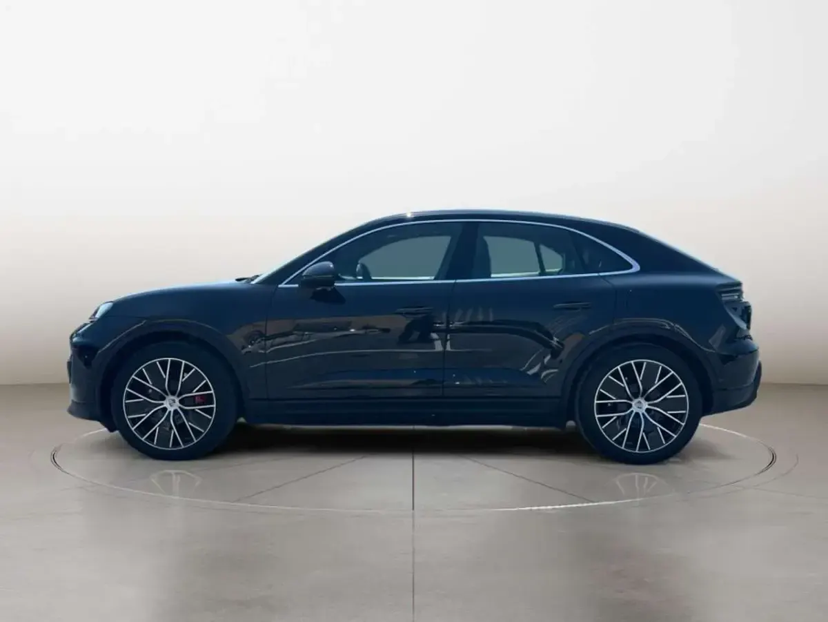 Usata Porsche Macan 144 kW (197 CV) 2025 Nero SUV