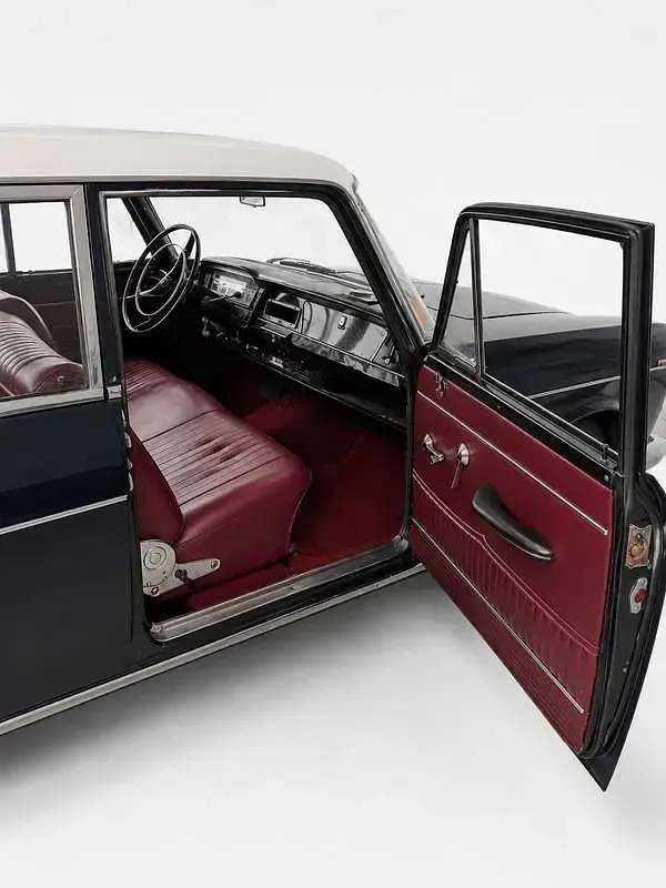 Usata Fiat 2300 105 CV (77 kW) 1967 Blu/azzurro Berlina