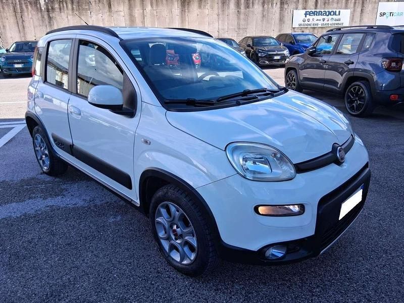 Usata Fiat Panda 4x4 86 CV (63 kW) 2015 Bianco Utilitaria