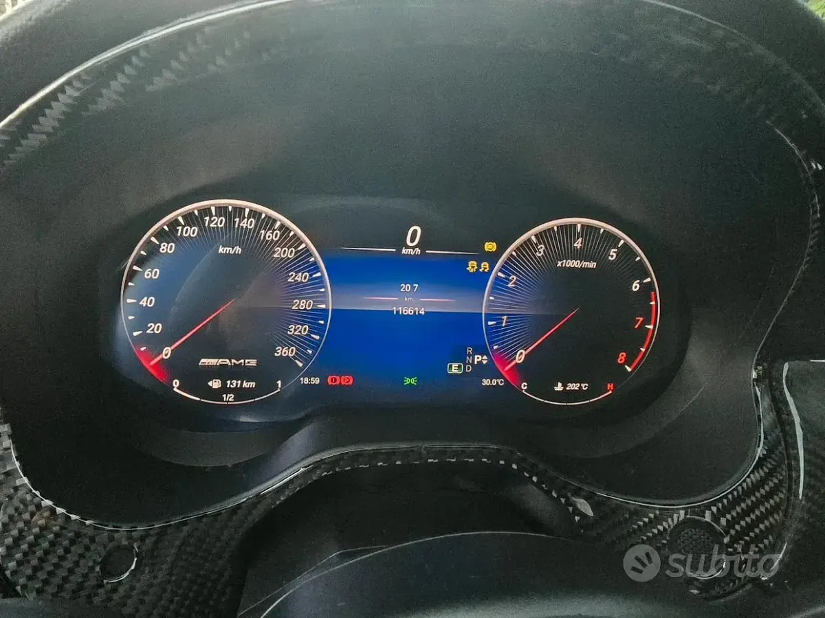 Usata Mercedes GLA220 170 CV (125 kW) 2018 Grigio SUV