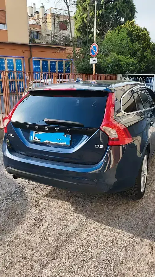 Usata Volvo V60 136 CV (100 kW) 2012 Blu Station wagon