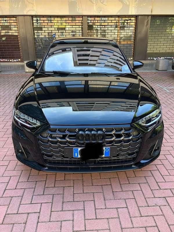 Nero Usata 2022 Audi A8L Ambiente Berlina | 55.000 € - Immagine 1/4