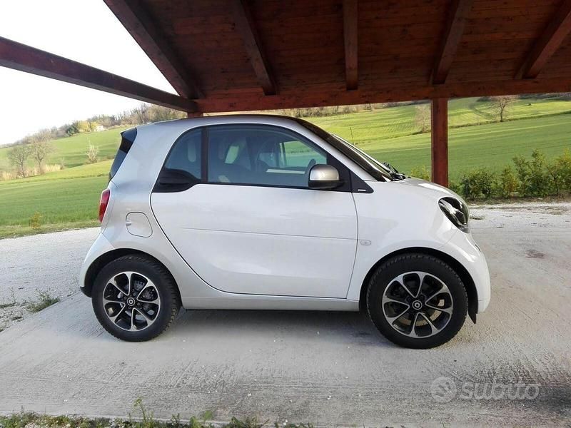 Usata Smart ForTwo Coupé Passion 70 CV (51 kW) 2015 Bianco Coupé