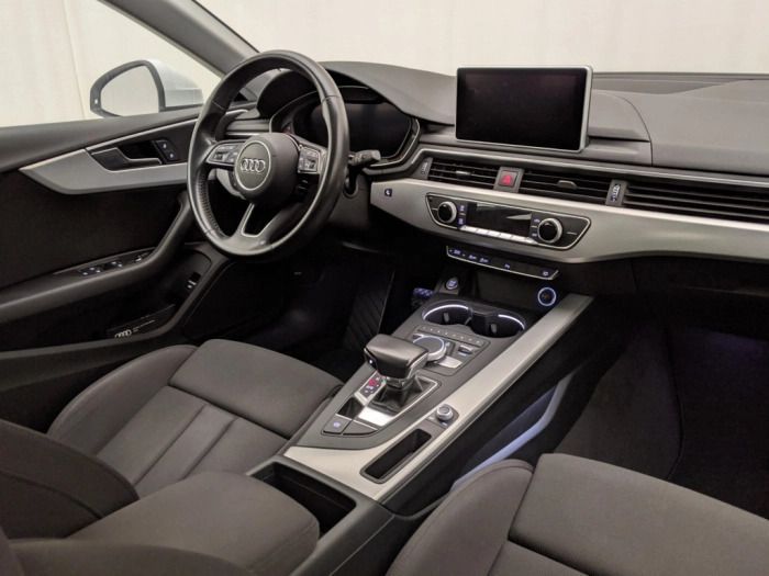 Usata Audi A5 Business 190 CV (139 kW) 2019 Bianco Coupé