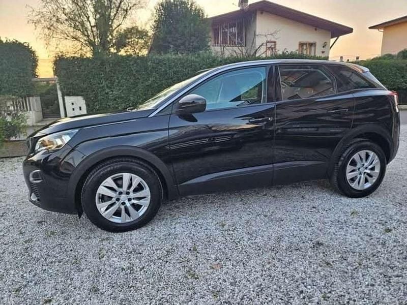 Gebraucht Peugeot 3008 Active 131 PS (96 kW) 2019 SUV