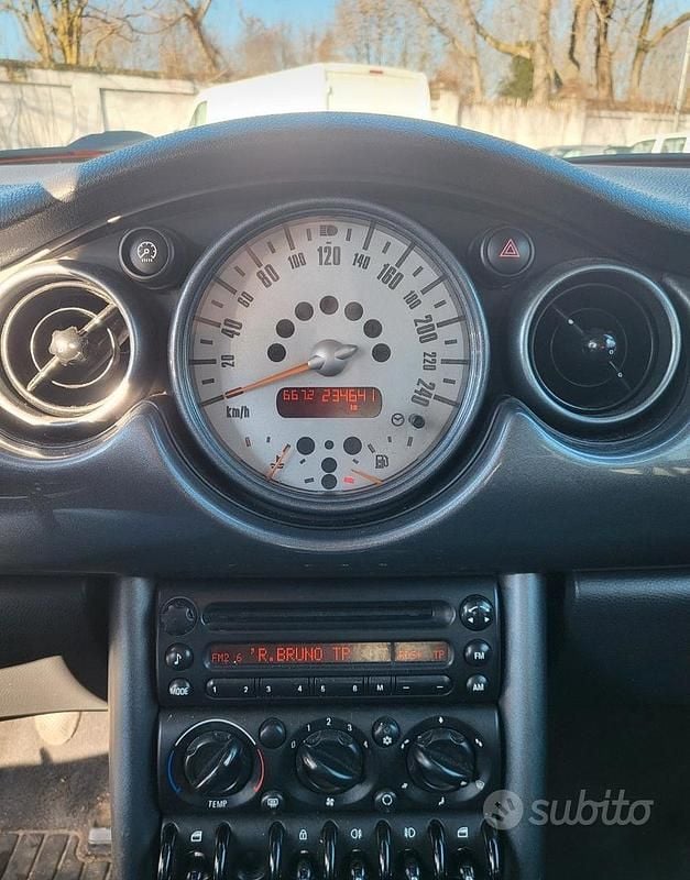 Usata Mini Cooper Coupé 116 CV (85 kW) 2006 Grigio Coupé