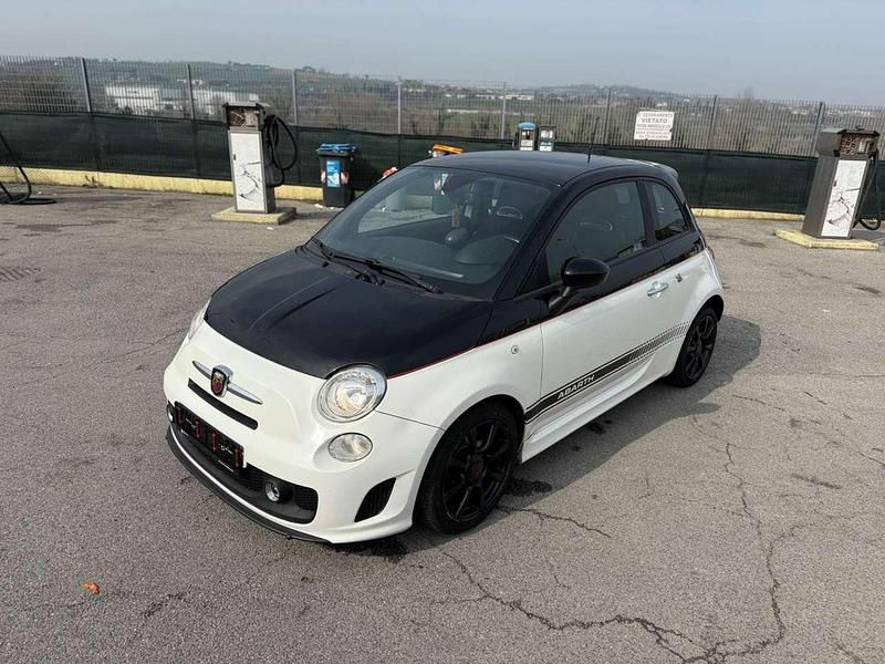 Usata Abarth 500 Custom 135 CV (99 kW) 2013 Nero Utilitaria