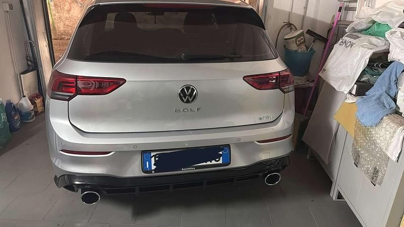 Usata VW Golf VIII Life 110 CV (80 kW) 2020 Argento Berlina