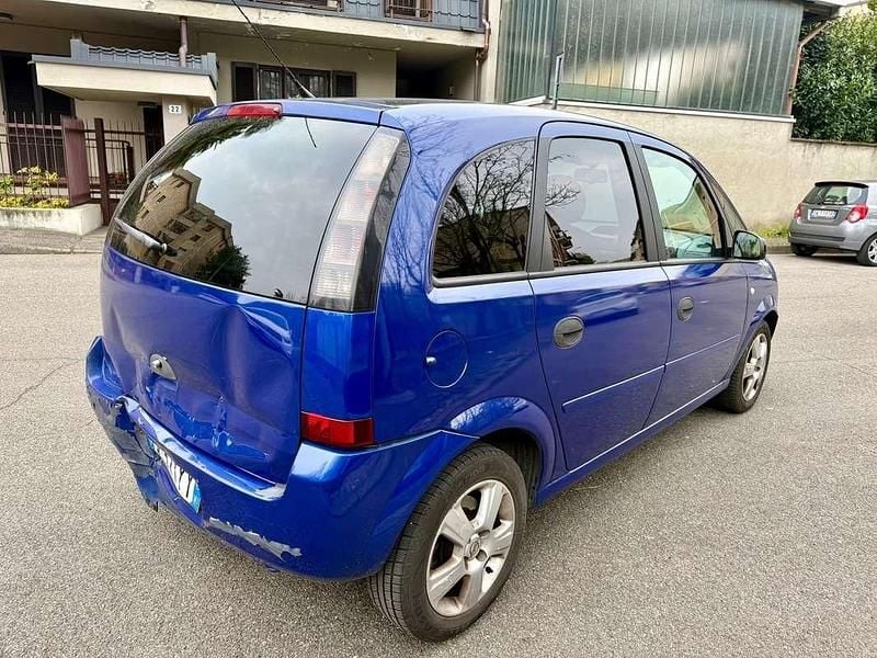 Usata Opel Meriva Cosmo 101 CV (74 kW) 2006 Monovolume