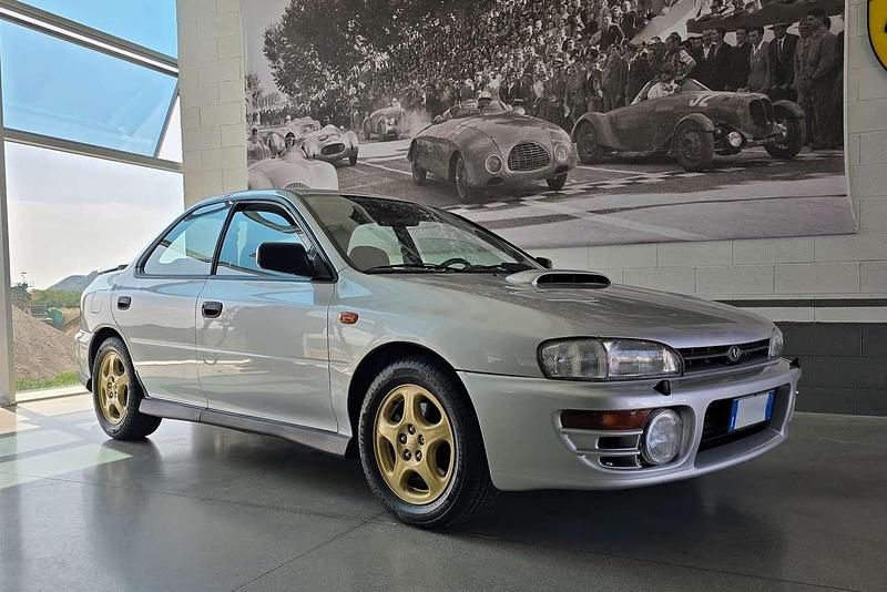 Usata Subaru Impreza 211 CV (155 kW) 1996 Argento Berlina