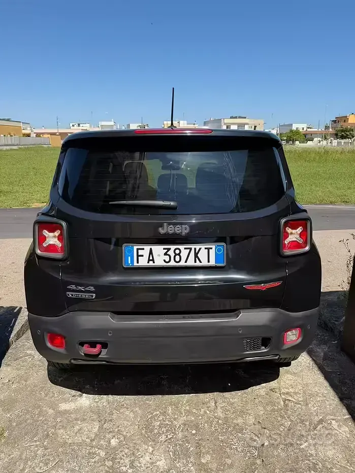 Usata Jeep Renegade Trailhawk 170 CV (125 kW) 2015 Other SUV