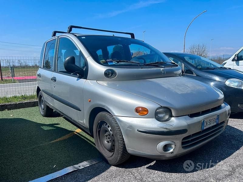 Usata Fiat Multipla 115 CV (84 kW) 2004 Grigio Monovolume
