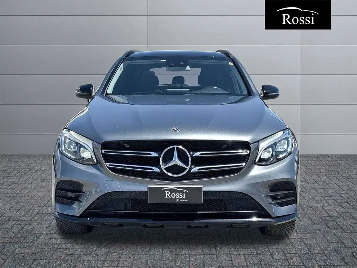 Usata Mercedes GLC250 Premium 204 CV (150 kW) 2019 Grigio medio metallizzato SUV