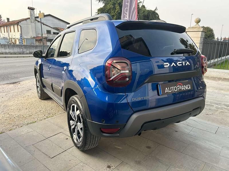 Usata Dacia Duster Prestige 101 CV (74 kW) 2023 Blu/azzurro SUV