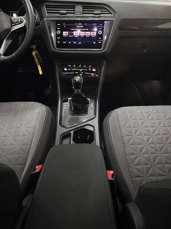 Usata VW Tiguan Life 122 CV (89 kW) 2021 Bianco SUV