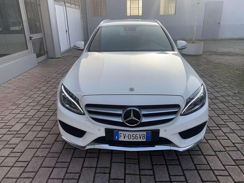 Usata Mercedes C220 Premium 170 CV (125 kW) 2018 Bianco Station wagon