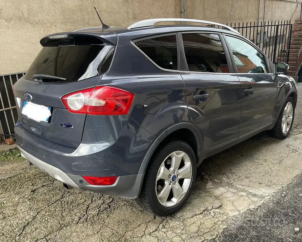 Usata Ford Kuga Titanium 163 CV (119 kW) 2011 Blu SUV