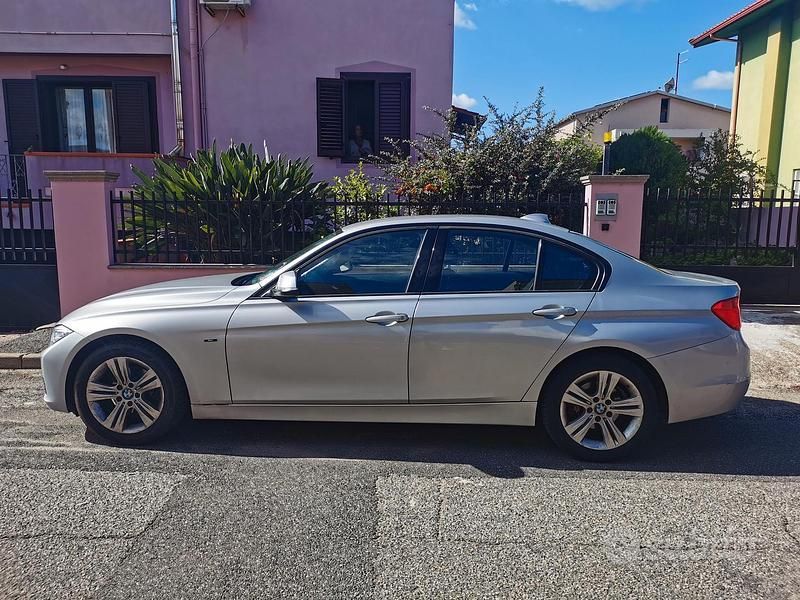Usata BMW 316 Sport Line 116 CV (85 kW) 2014 Grigio Berlina