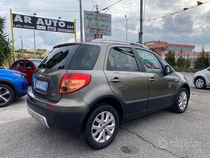Usata Fiat Sedici Dynamic 107 CV (78 kW) 2009 Grigio SUV