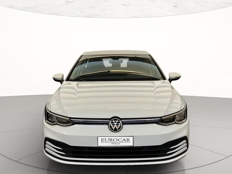 Usata VW Golf VIII Life 116 CV (85 kW) 2020 Pure white Berlina