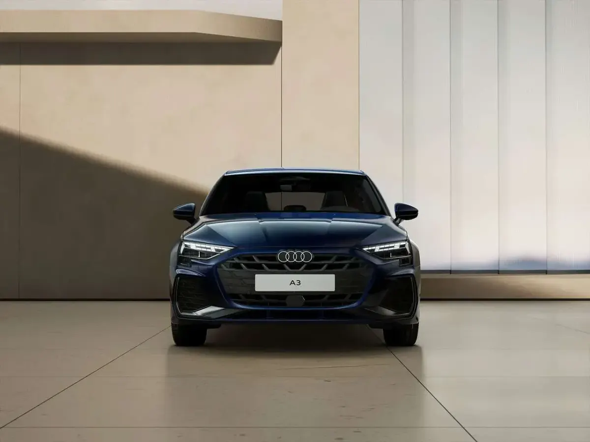 Nuova Audi A3 S-Line 150 CV (110 kW) 2026 Nero Berlina