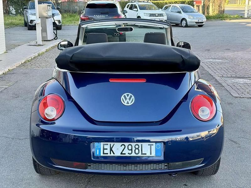 Usata VW New Beetle 105 CV (77 kW) 2010 Other Utilitaria