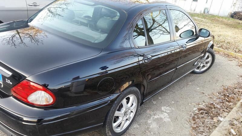 Usata Jaguar X-type Classic 131 CV (96 kW) 2003 Nero Berlina