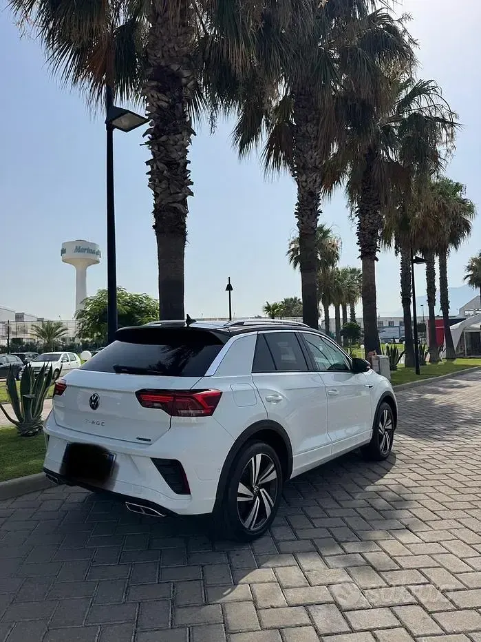 Usata VW T-Roc R-line 150 CV (110 kW) 2022 Bianco SUV