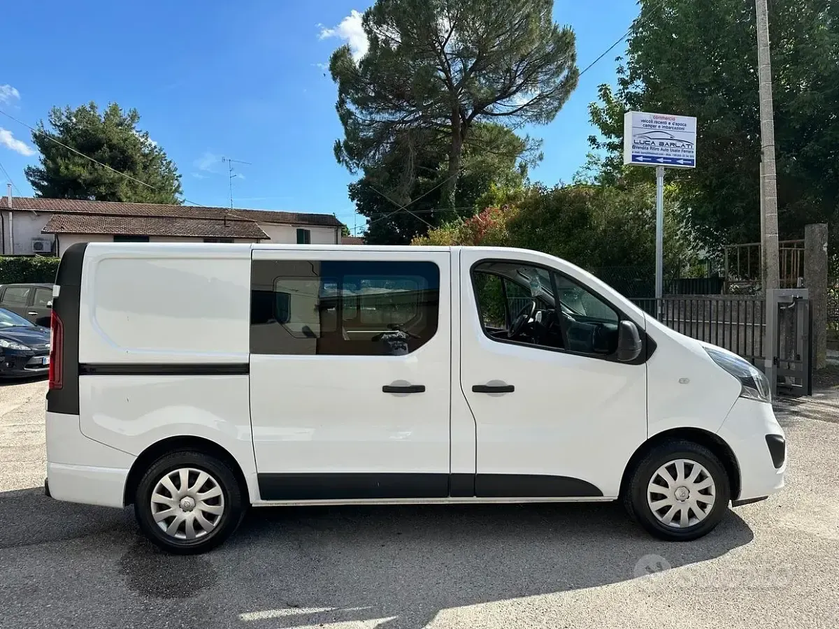 Usata Opel Vivaro S 125 CV (91 kW) 2018 Bianco Monovolume
