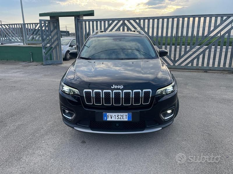Usata Jeep Cherokee Limited 195 CV (143 kW) 2019 Nero SUV