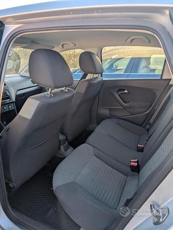 Usata VW Polo 75 CV (55 kW) 2011 Grigio Utilitaria