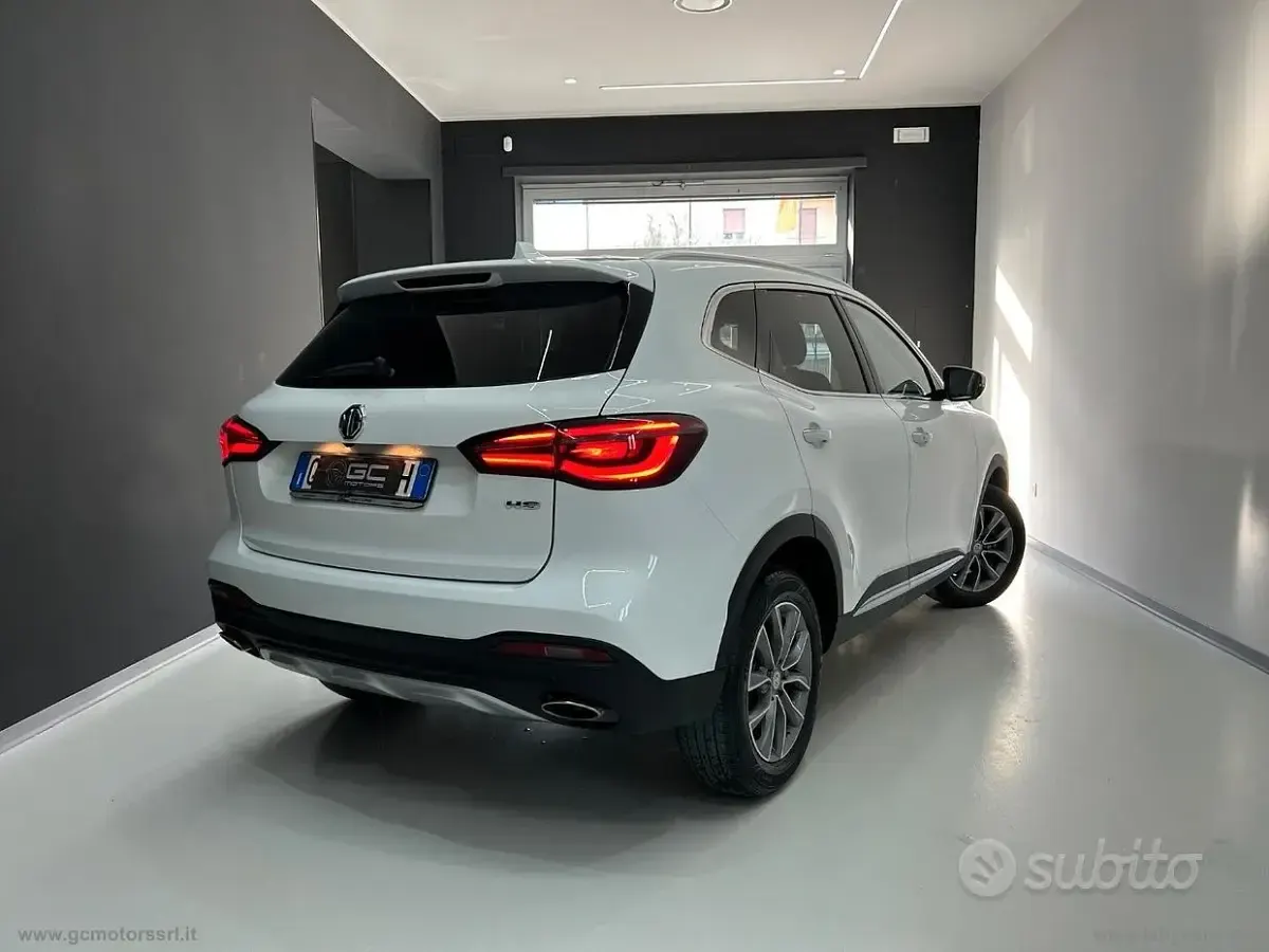 Usata MG HS Comfort 162 CV (119 kW) 2022 Bianco SUV