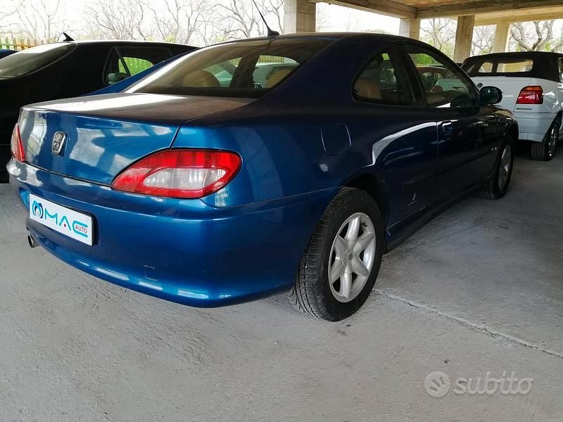 Usata Peugeot 406 Coupe 135 CV (99 kW) 2000 Blu Coupé