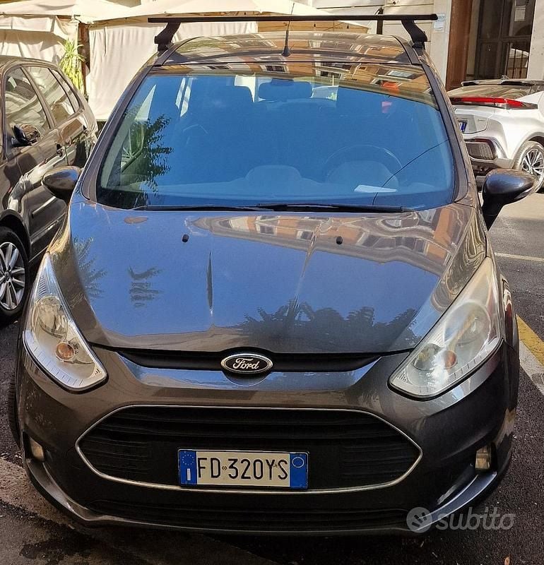 Usata Ford B-MAX 75 CV (55 kW) 2016 Grigio Monovolume