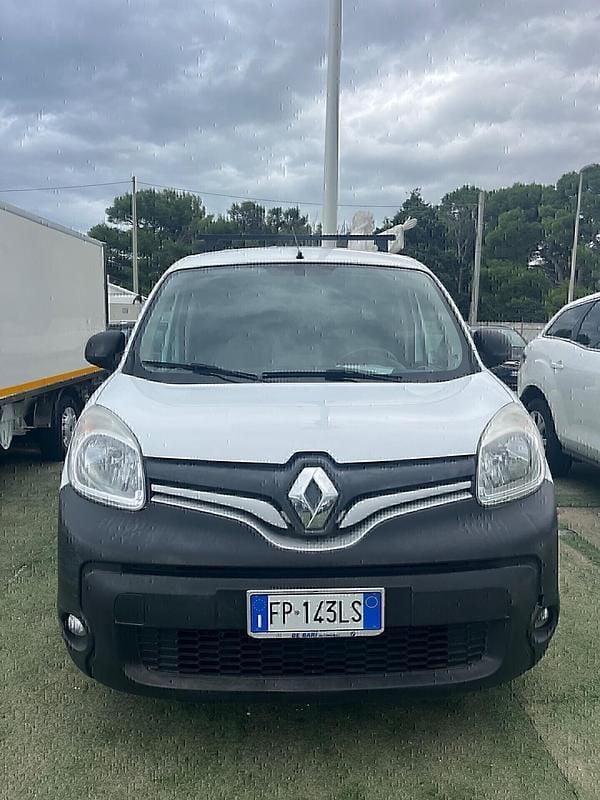 Usata Renault Kangoo 90 CV (66 kW) 2018 Bianco Monovolume