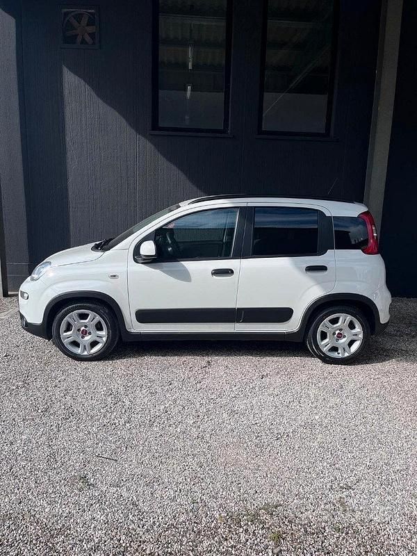 Bianco Usata 2023 Fiat Panda S Due volumi | 10.000 € (Ottimo prezzo) - Immagine 1/4