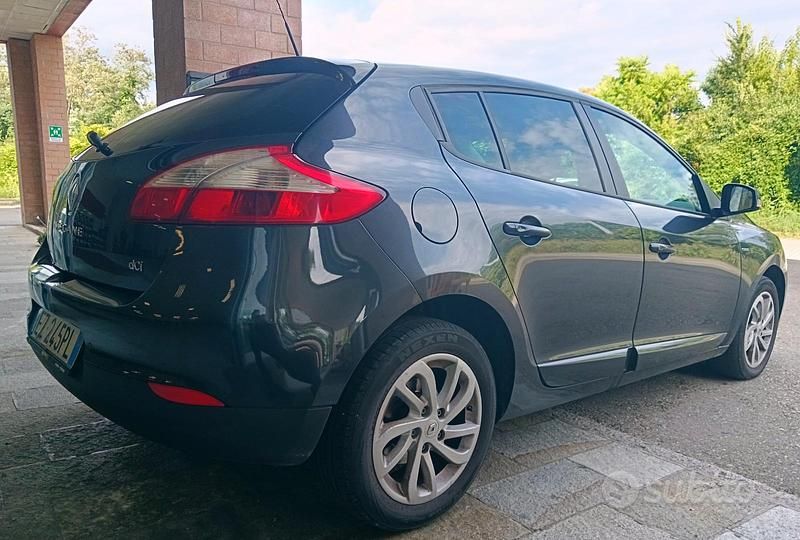 Usata Renault Mégane 110 CV (80 kW) 2015 Grigio Berlina