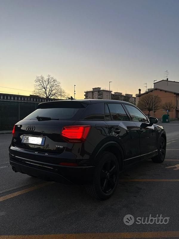 Usata Audi Q2 Ambiente 150 CV (110 kW) 2018 Nero SUV