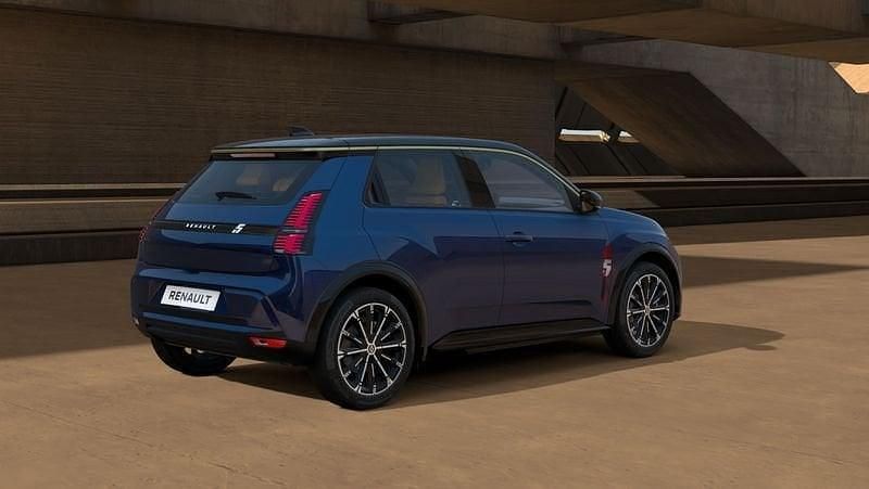 Usata Renault 5 E-Tech Iconic 109 kW (149 CV) 2024 Blu Berlina